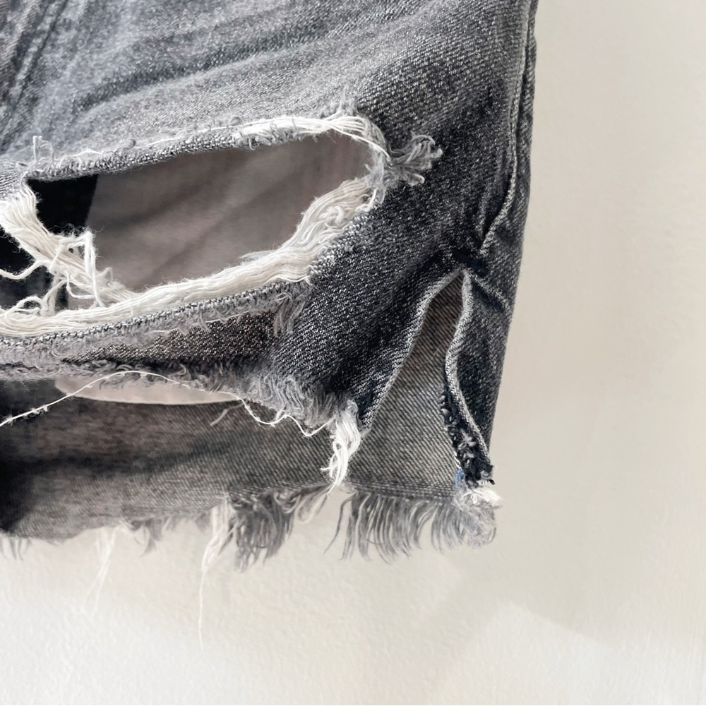 Abercrombie Black Denim Distressed Annie High Rise Shorts | 26 - Picture 3 of 8